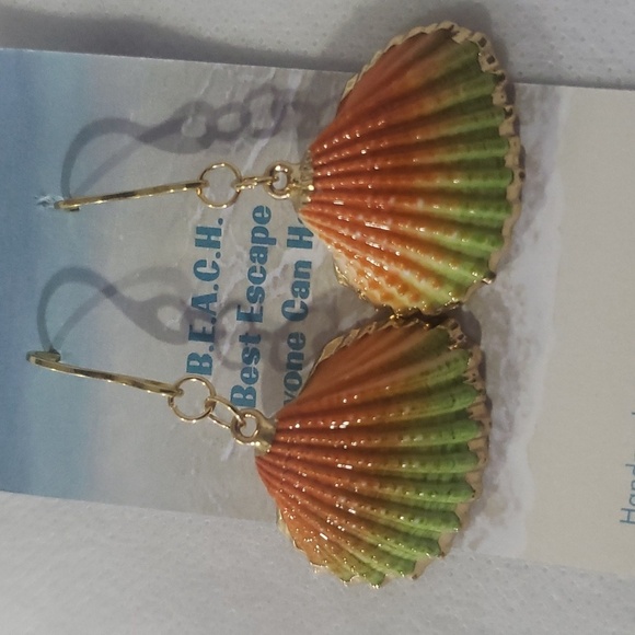 542- Shell Hand Painted Orange Green Gold Color Dangle Earrings Handmade… - Picture 4 of 5